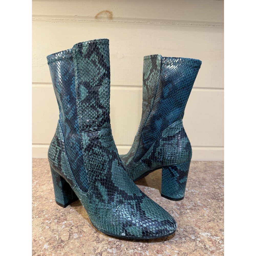 STUART WEITZMAN Green Embossed Snake Skin Booties Sz 5 Spanish Leather Mobwife